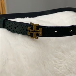 Tory Burch dark green Belt like new